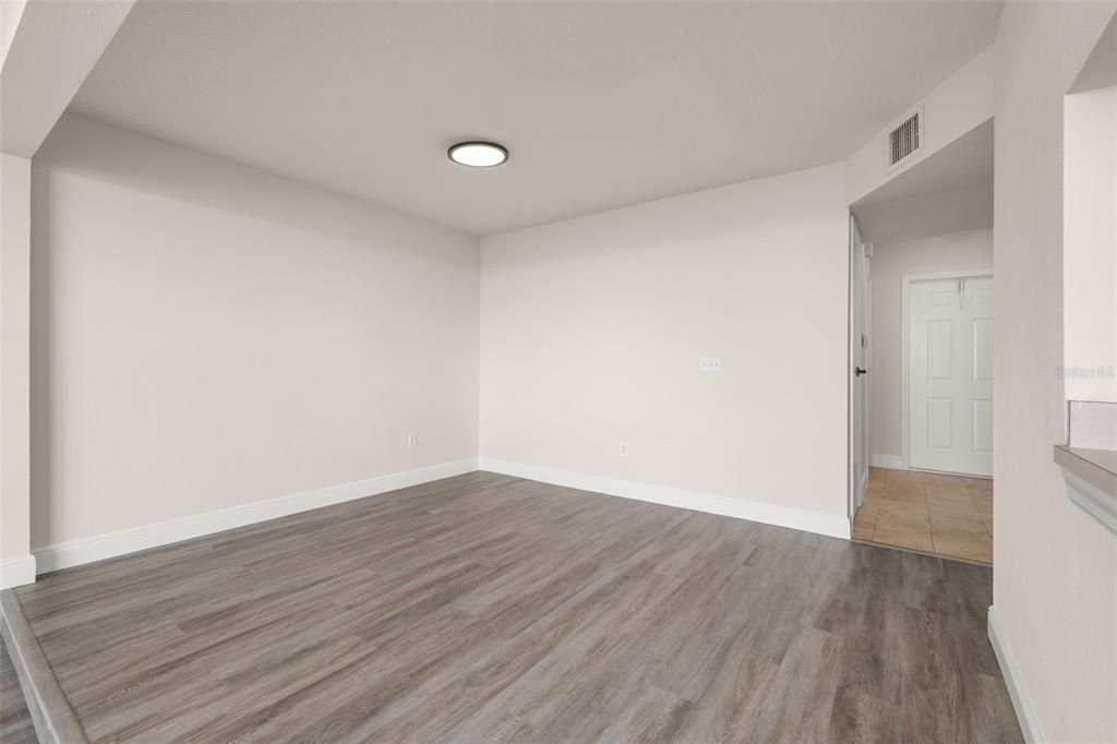 В аренду: $2,000 (3 спален, 2 ванн, 1784 Квадратных фут)