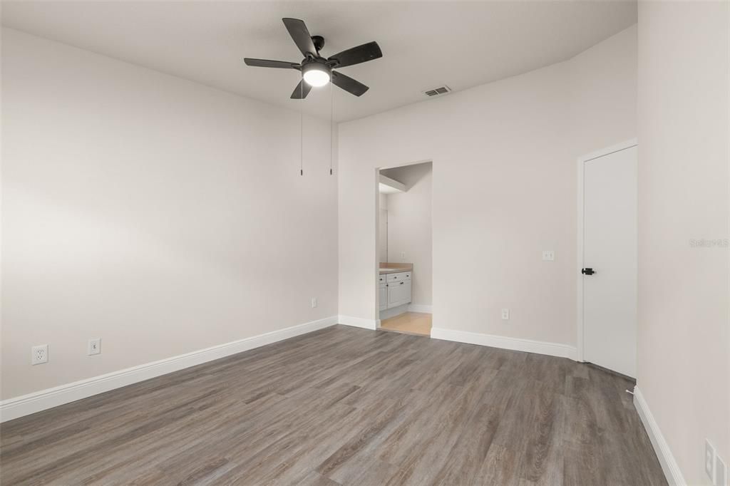 В аренду: $2,000 (3 спален, 2 ванн, 1784 Квадратных фут)