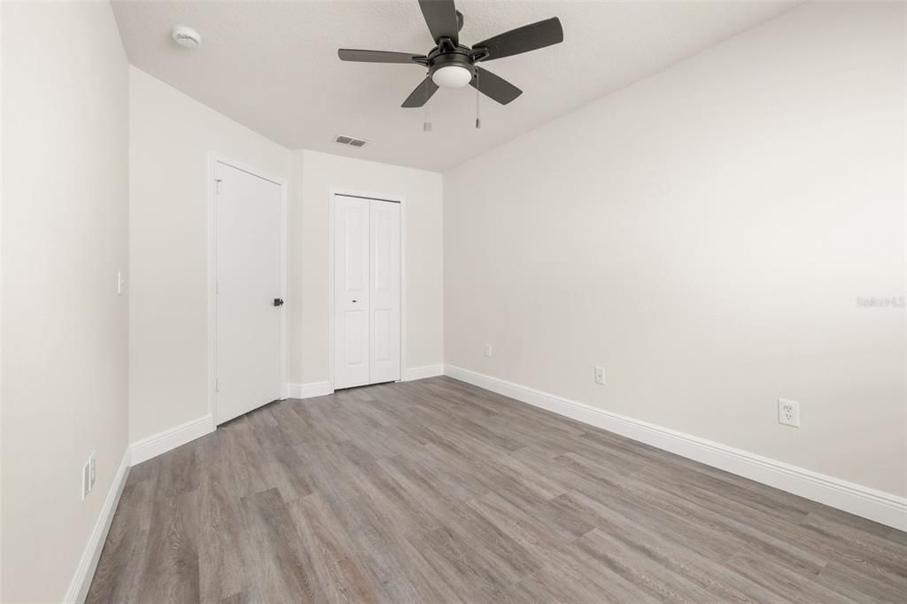 В аренду: $2,000 (3 спален, 2 ванн, 1784 Квадратных фут)