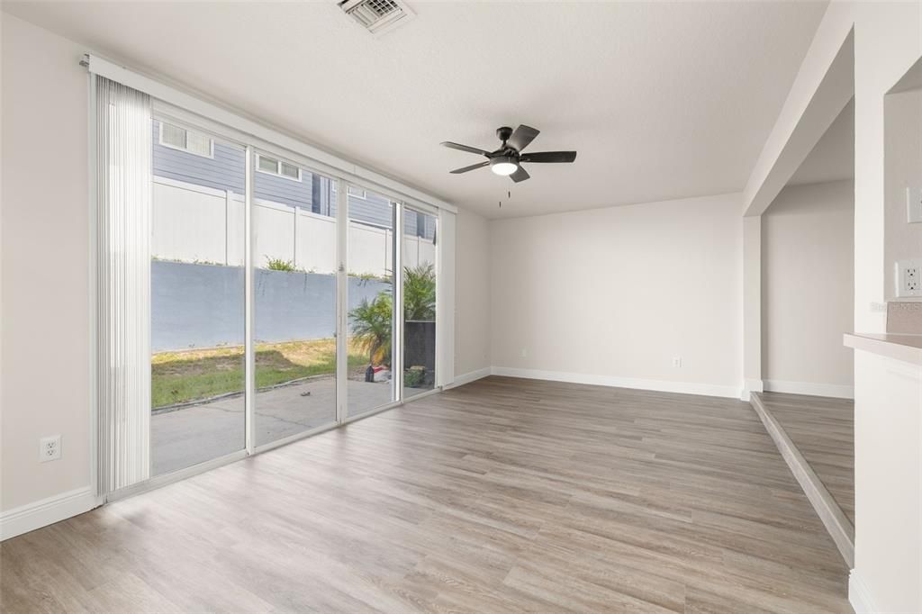 В аренду: $2,000 (3 спален, 2 ванн, 1784 Квадратных фут)