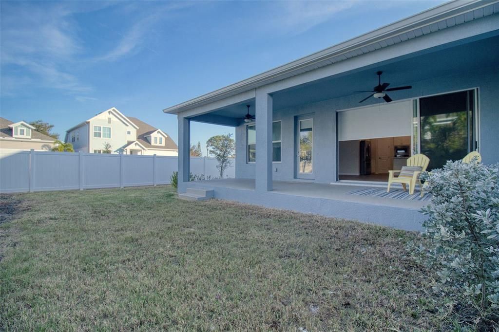 En Venta: $674,900 (4 camas, 3 baños, 2422 Pies cuadrados)