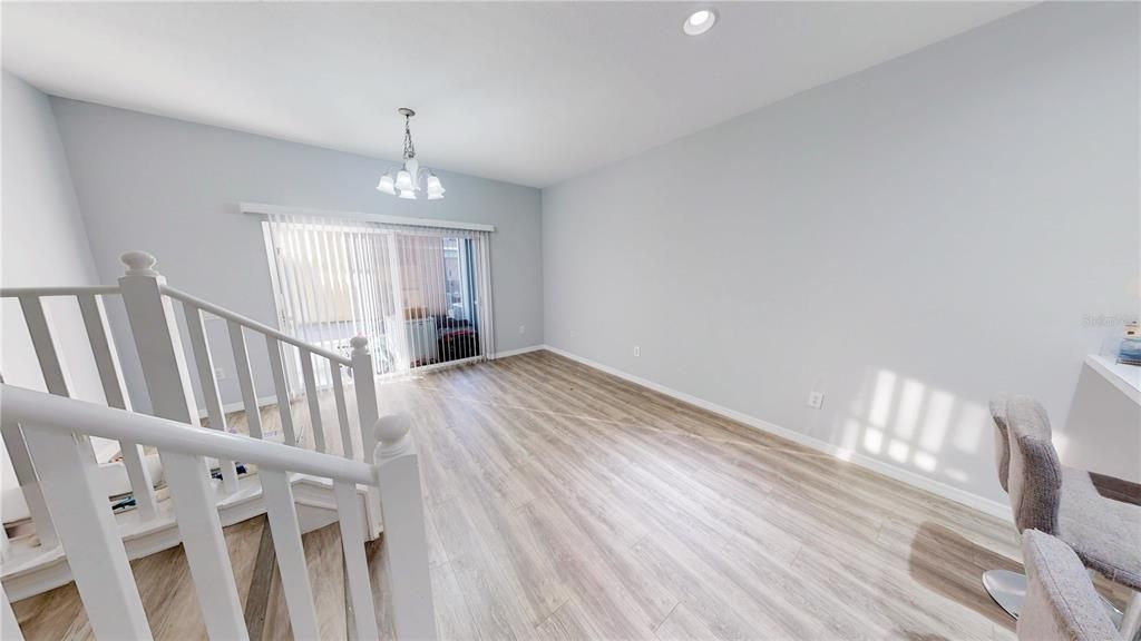 For Sale: $235,000 (2 beds, 2 baths, 1360 Square Feet)