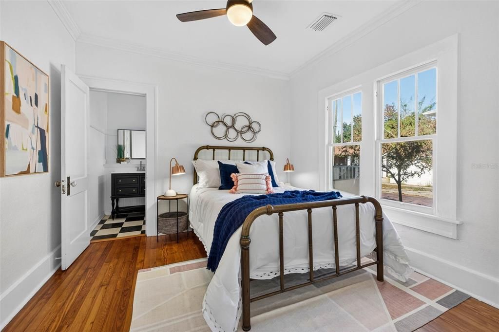 For Sale: $724,900 (3 beds, 2 baths, 1258 Square Feet)