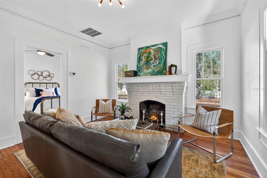 For Sale: $724,900 (3 beds, 2 baths, 1258 Square Feet)