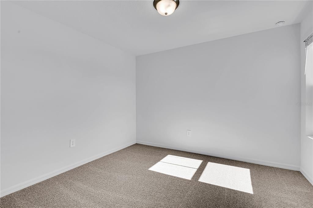 For Rent: $2,190 (3 beds, 2 baths, 1566 Square Feet)