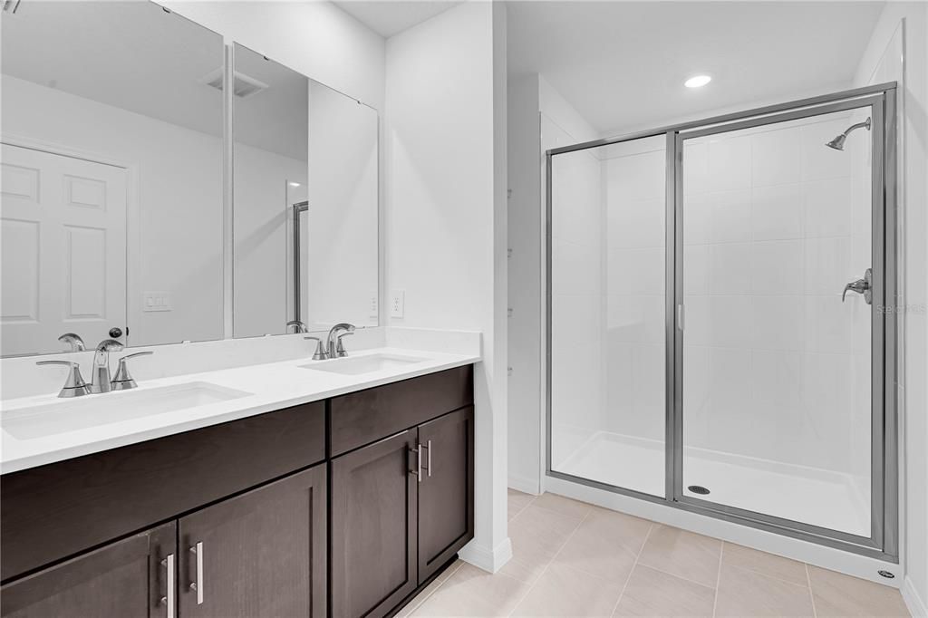 For Rent: $2,190 (3 beds, 2 baths, 1566 Square Feet)