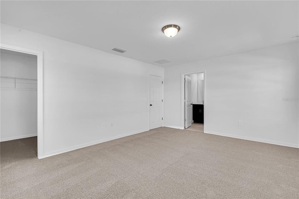 For Rent: $2,190 (3 beds, 2 baths, 1566 Square Feet)