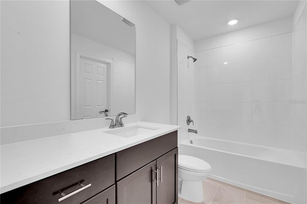 For Rent: $2,190 (3 beds, 2 baths, 1566 Square Feet)