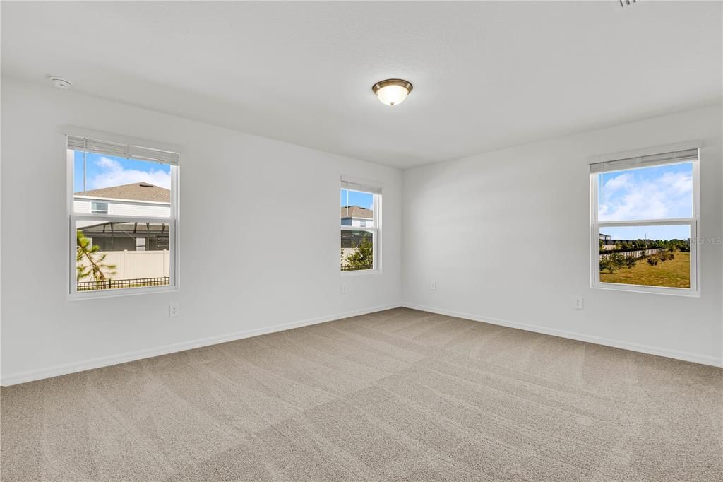 For Rent: $2,190 (3 beds, 2 baths, 1566 Square Feet)