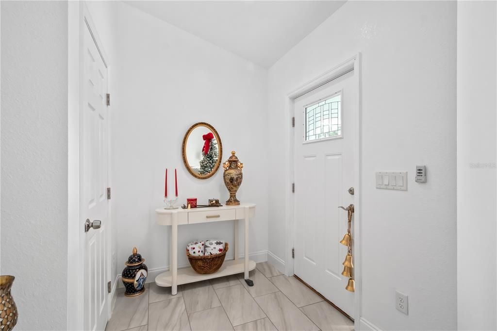 На продажу: $359,900 (3 спален, 2 ванн, 1630 Квадратных фут)