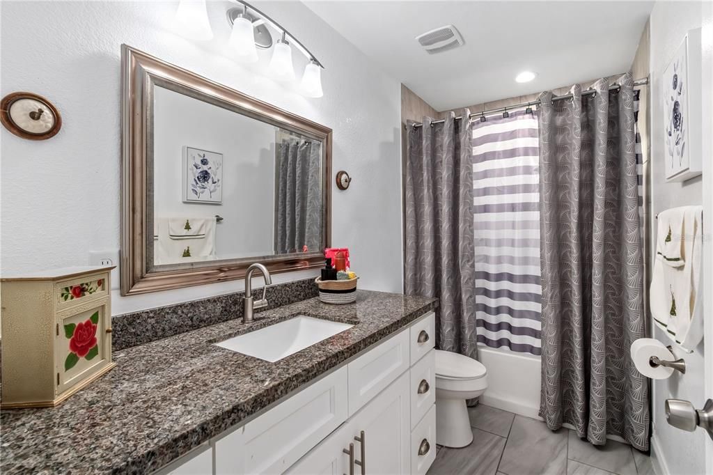 На продажу: $359,900 (3 спален, 2 ванн, 1630 Квадратных фут)