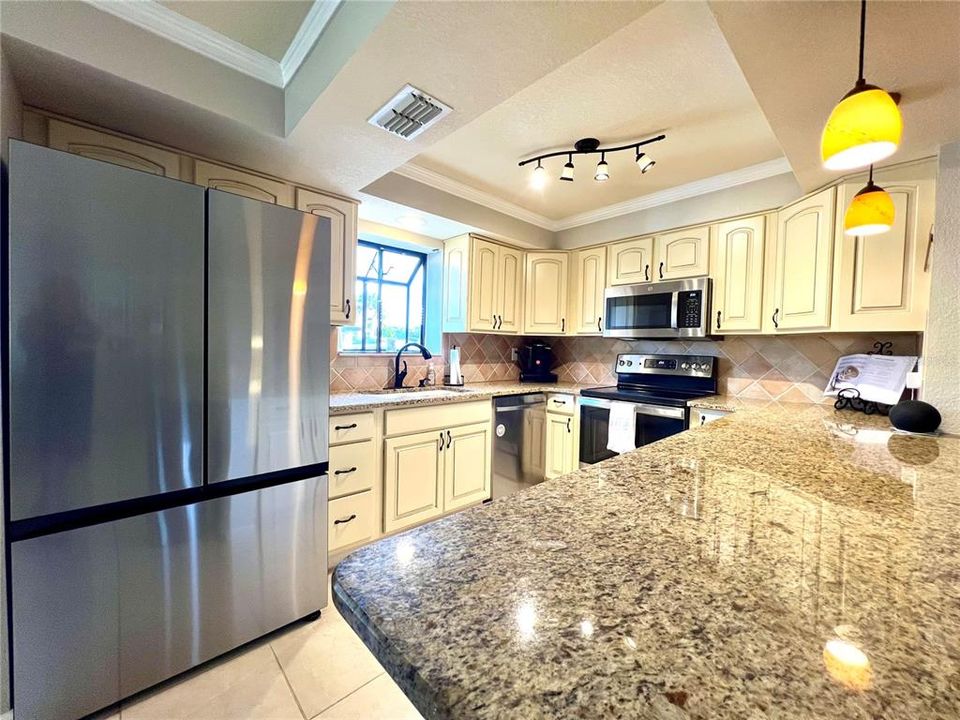 В аренду: $2,295 (2 спален, 2 ванн, 1100 Квадратных фут)