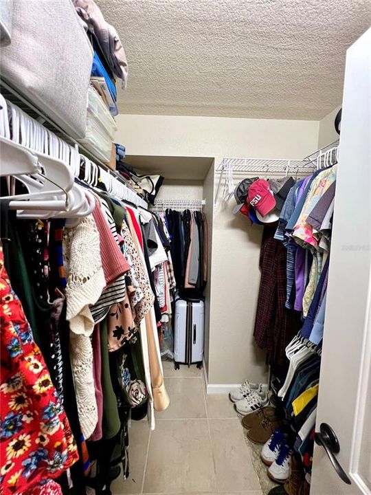 В аренду: $2,295 (2 спален, 2 ванн, 1100 Квадратных фут)