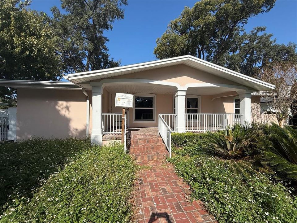 For Sale: $459,900 (5 beds, 4 baths, 2603 Square Feet)