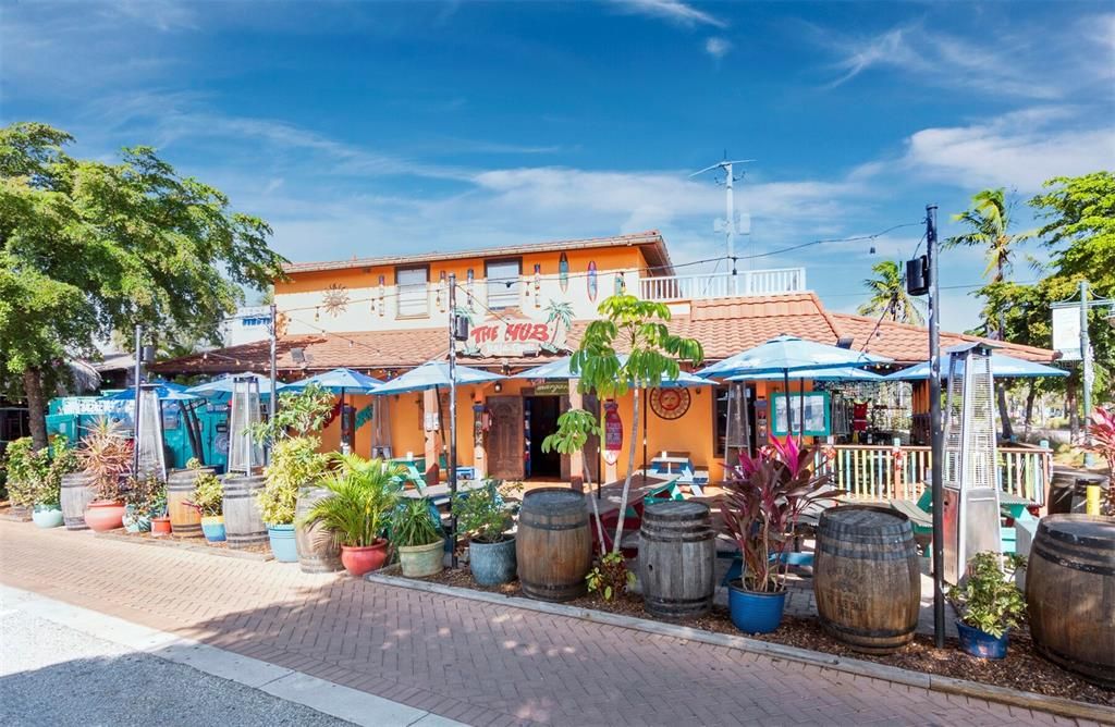 For Sale: $1,295,000 (0.70 acres)