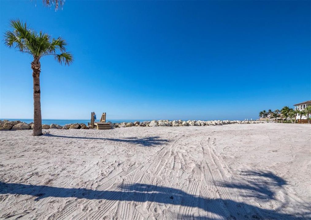 For Sale: $1,295,000 (0.70 acres)