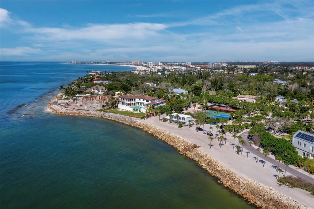 For Sale: $1,295,000 (0.70 acres)