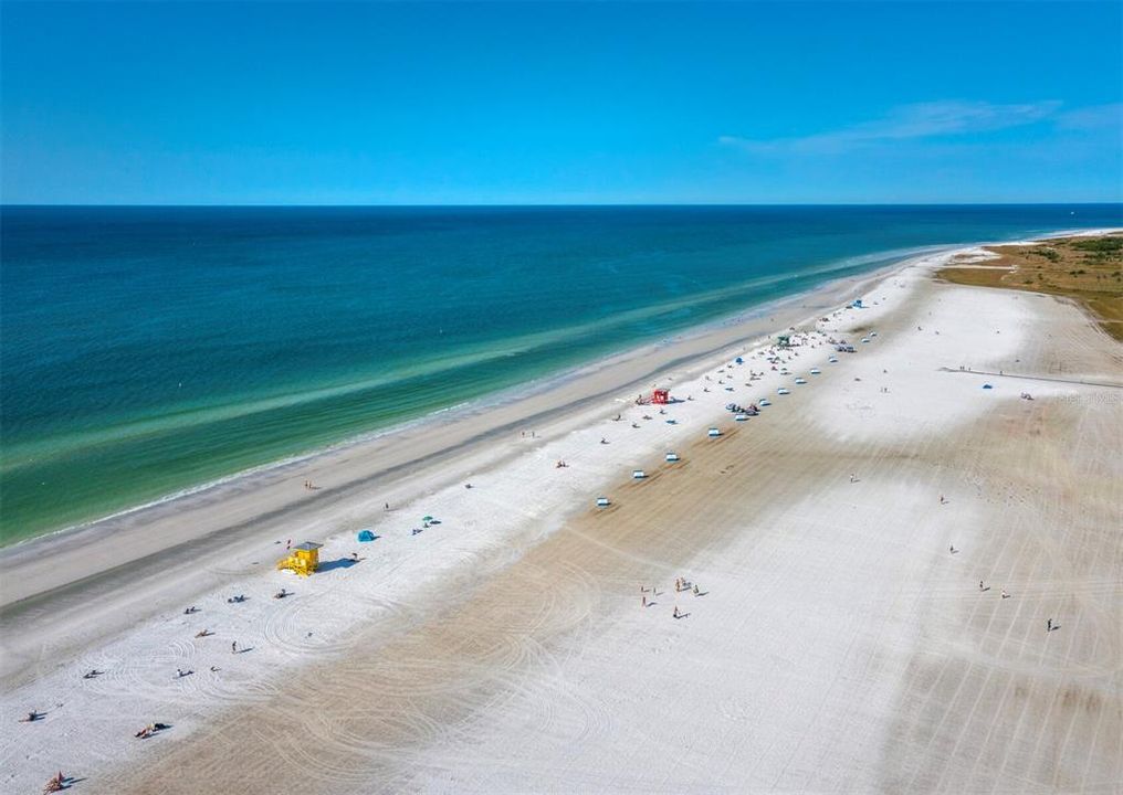 For Sale: $1,295,000 (0.70 acres)