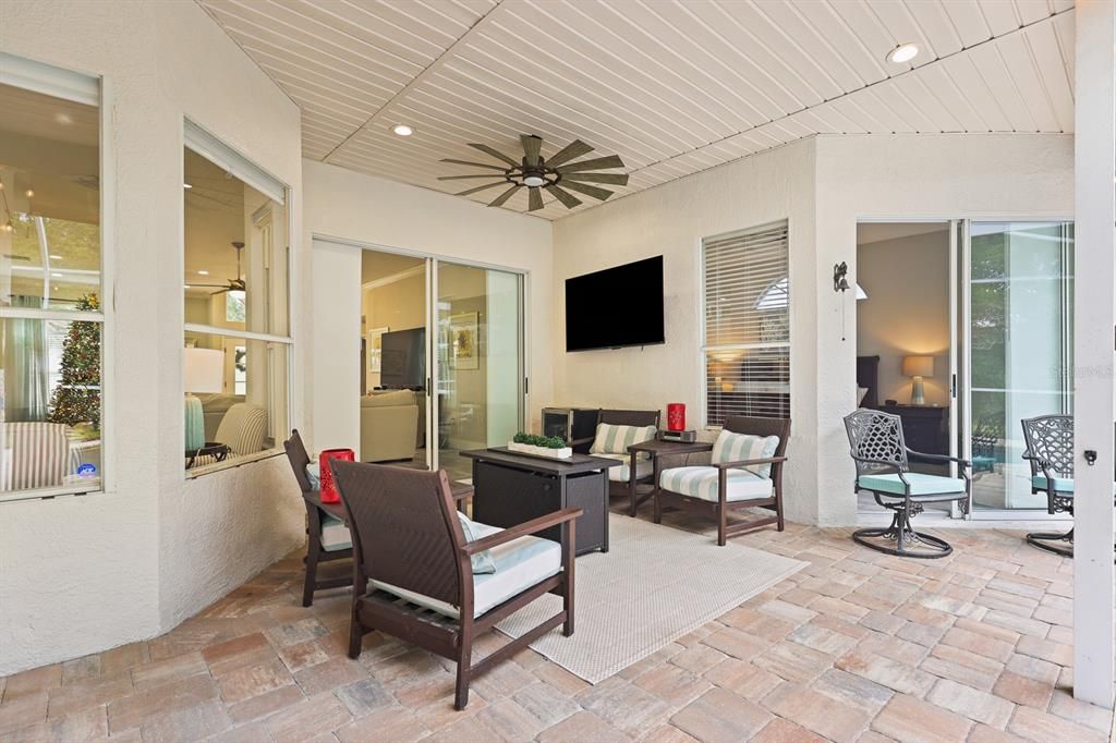 出租: $3,800 (5 贝兹, 3 浴室, 2547 平方英尺)