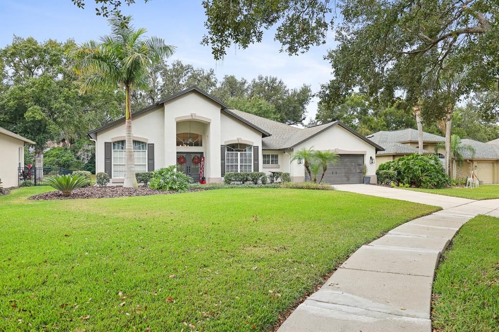 出租: $3,800 (5 贝兹, 3 浴室, 2547 平方英尺)