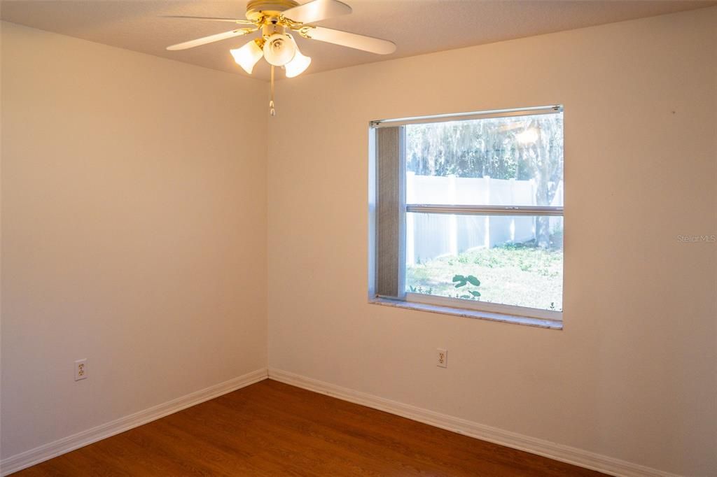 En Venta: $239,900 (3 camas, 2 baños, 1298 Pies cuadrados)