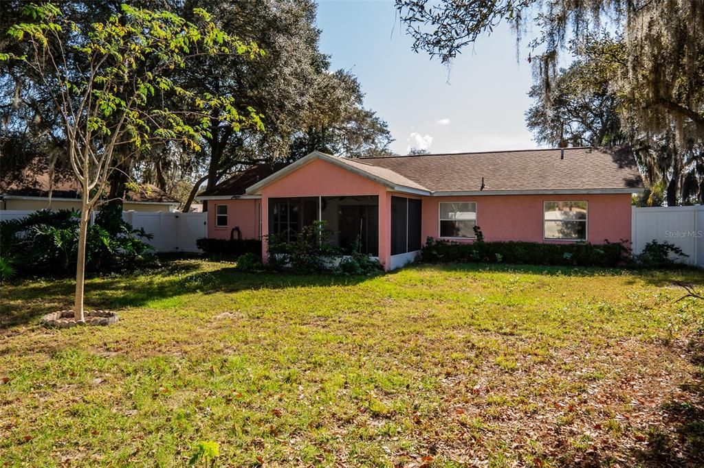 En Venta: $239,900 (3 camas, 2 baños, 1298 Pies cuadrados)