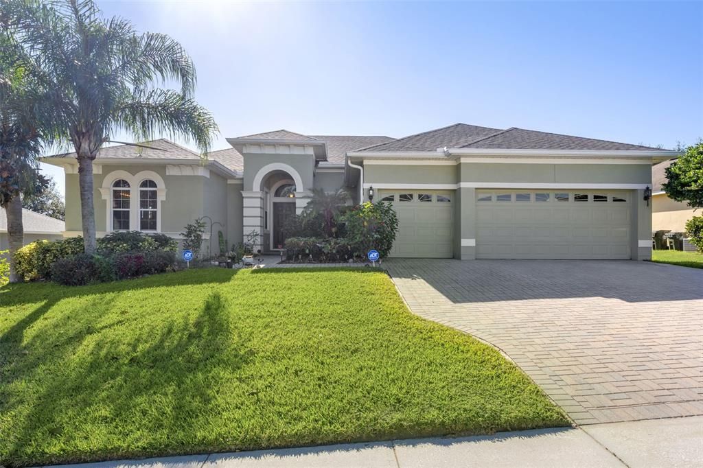 For Sale: $579,000 (4 beds, 3 baths, 2783 Square Feet)