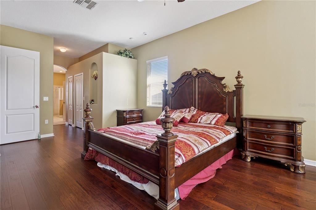 For Sale: $579,000 (4 beds, 3 baths, 2783 Square Feet)