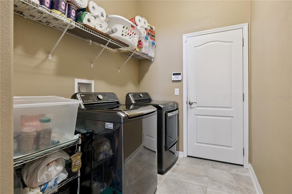 For Sale: $579,000 (4 beds, 3 baths, 2783 Square Feet)