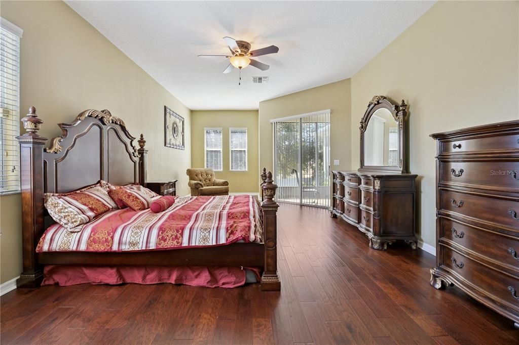 For Sale: $579,000 (4 beds, 3 baths, 2783 Square Feet)