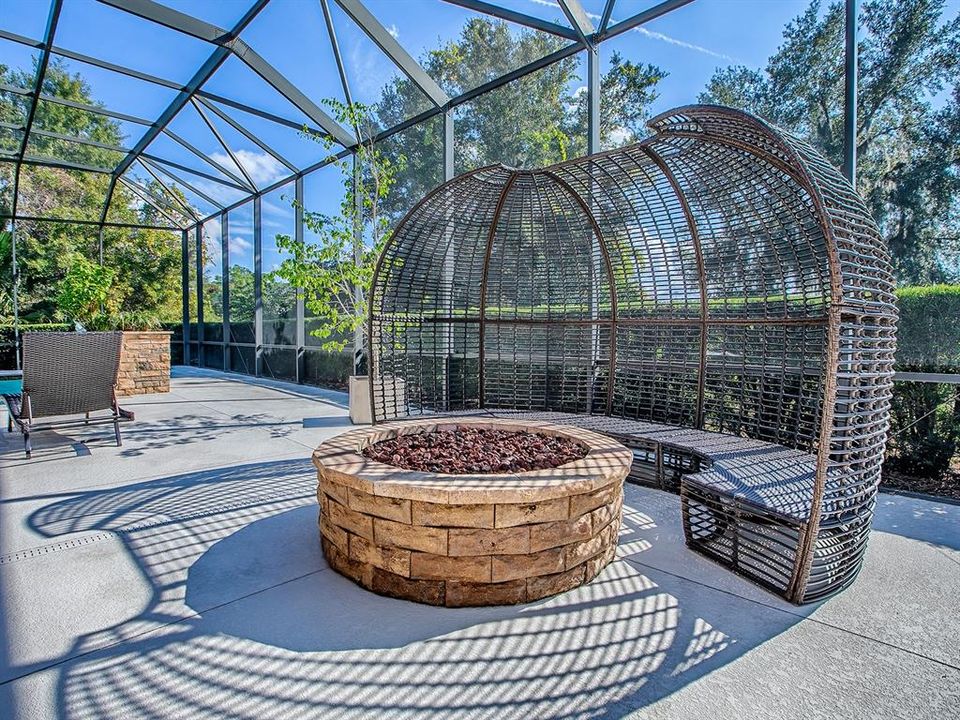 На продажу: $2,295,000 (5 спален, 2 ванн, 4702 Квадратных фут)