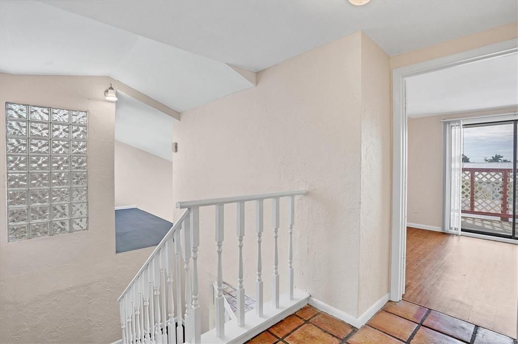 На продажу: $299,000 (3 спален, 2 ванн, 2448 Квадратных фут)