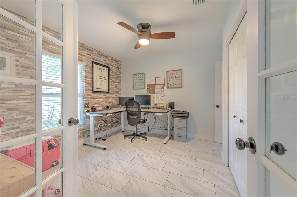 En Renta: $2,800 (4 camas, 2 baños, 2110 Pies cuadrados)