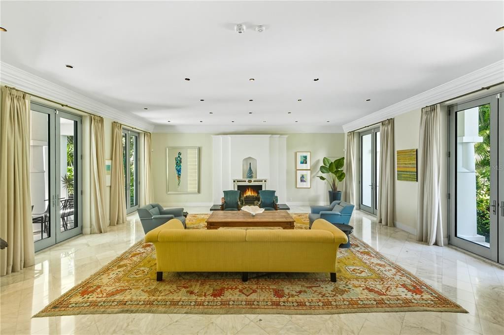 待售: $22,000,000 (5 贝兹, 7 浴室, 8560 平方英尺)