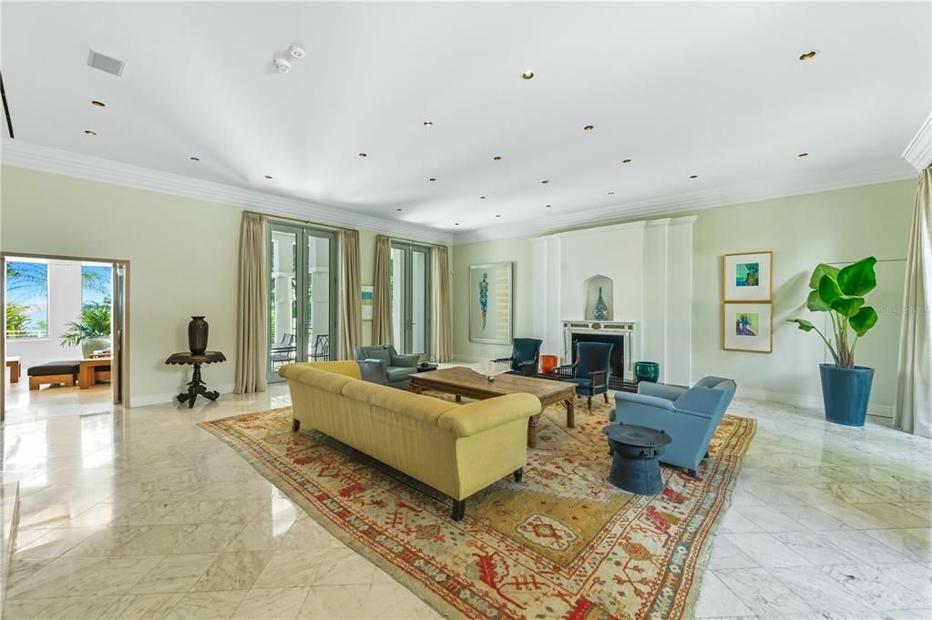 待售: $22,000,000 (5 贝兹, 7 浴室, 8560 平方英尺)