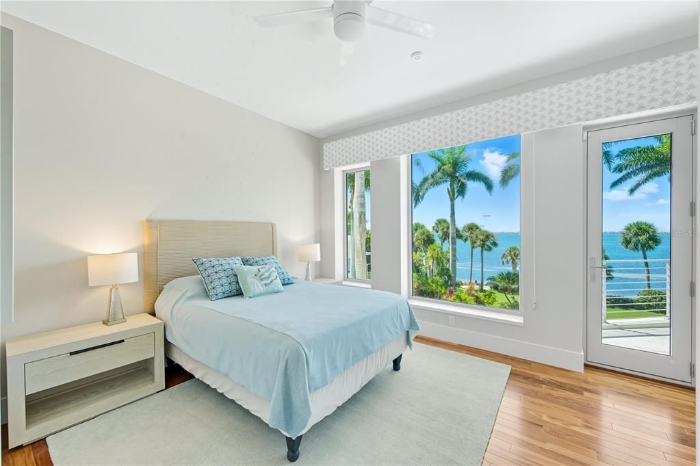 待售: $22,000,000 (5 贝兹, 7 浴室, 8560 平方英尺)