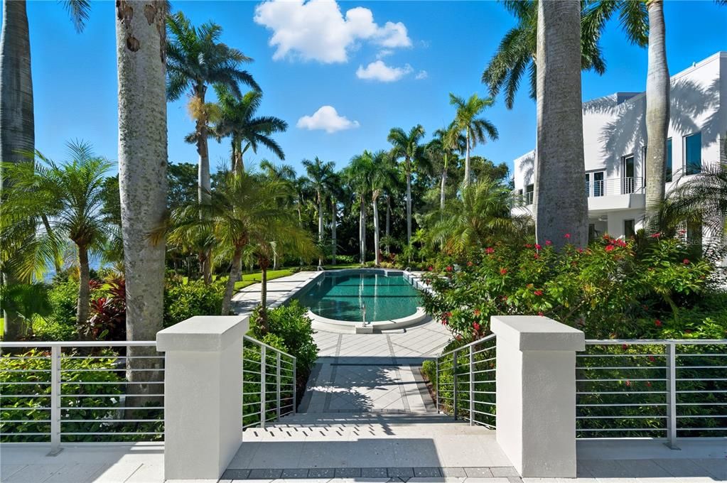 待售: $22,000,000 (5 贝兹, 7 浴室, 8560 平方英尺)