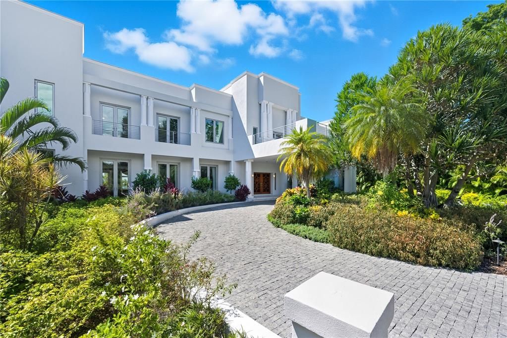 待售: $22,000,000 (5 贝兹, 7 浴室, 8560 平方英尺)