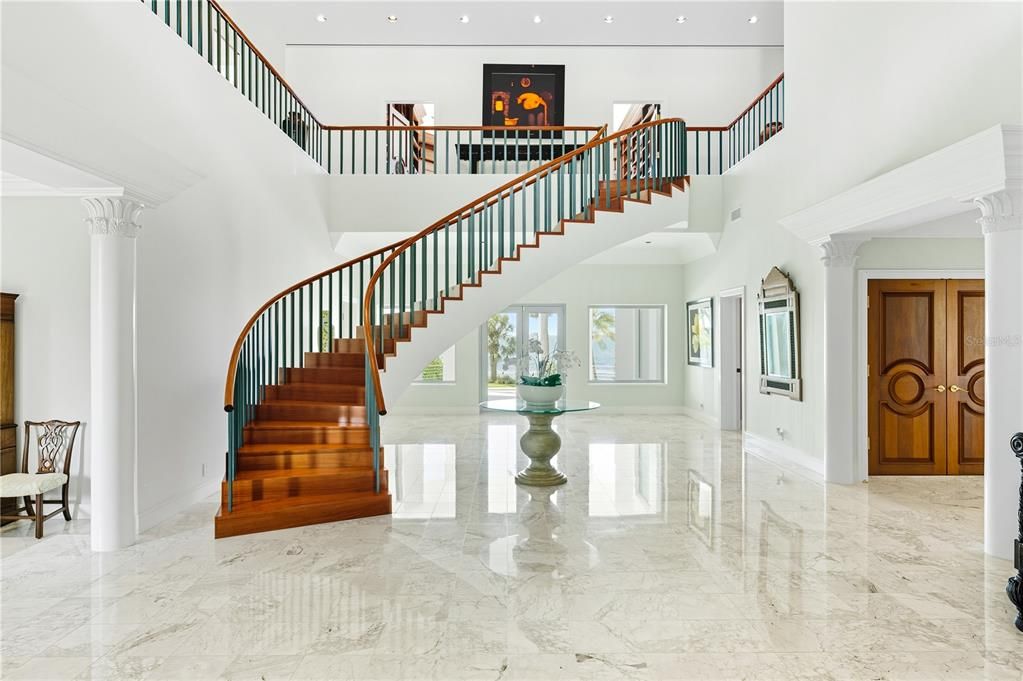 待售: $22,000,000 (5 贝兹, 7 浴室, 8560 平方英尺)