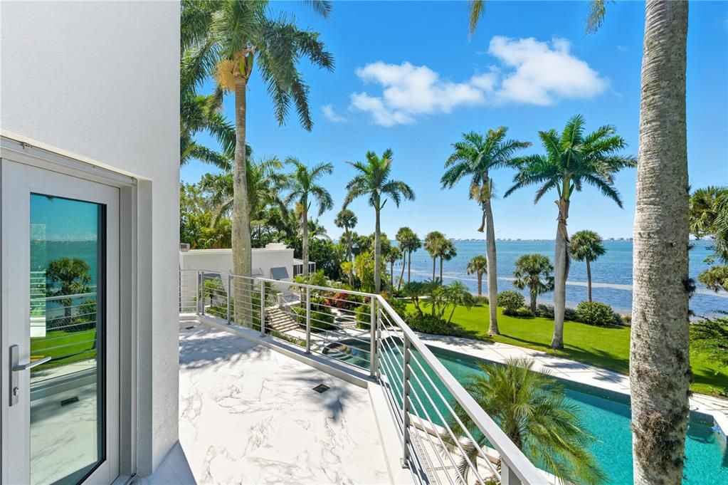 待售: $22,000,000 (5 贝兹, 7 浴室, 8560 平方英尺)