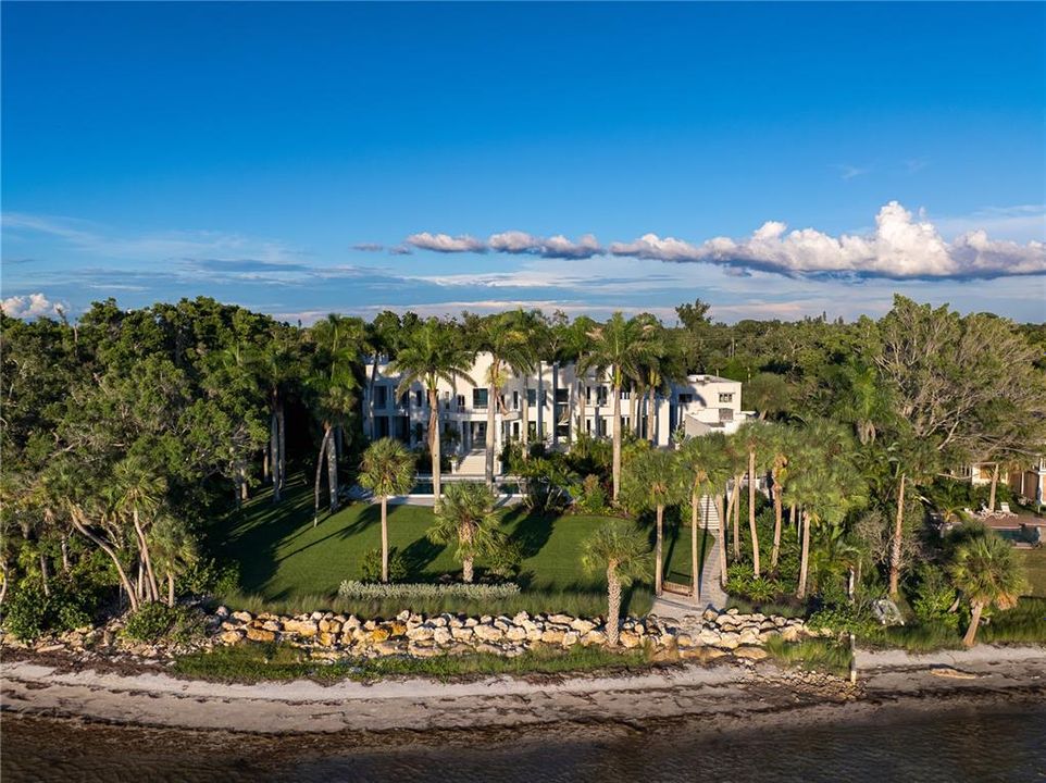 待售: $22,000,000 (5 贝兹, 7 浴室, 8560 平方英尺)