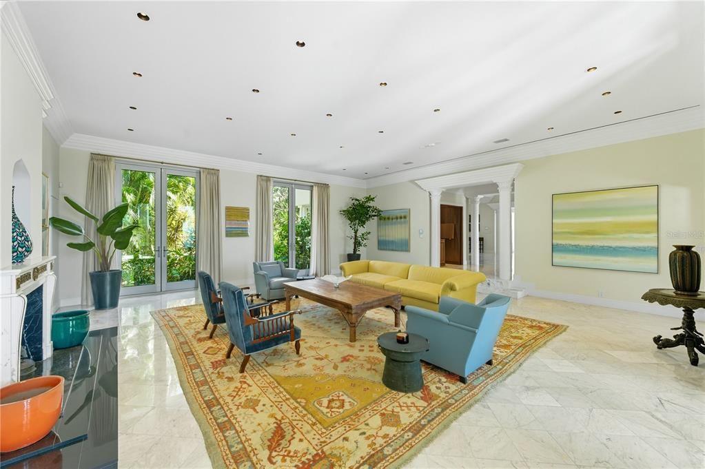 待售: $22,000,000 (5 贝兹, 7 浴室, 8560 平方英尺)