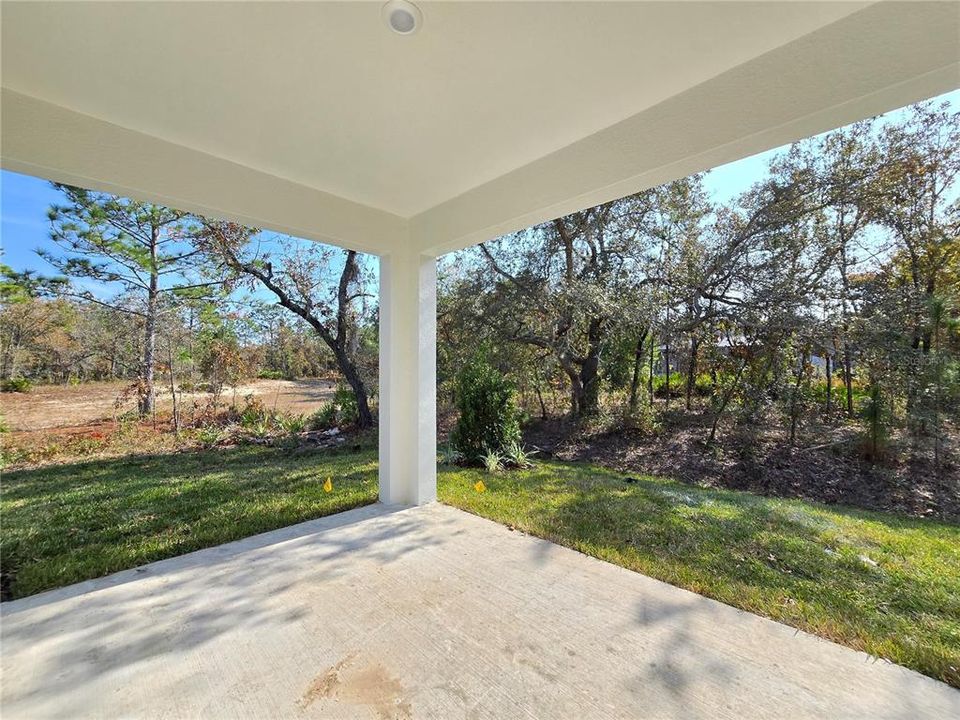 For Sale: $349,000 (4 beds, 3 baths, 1990 Square Feet)