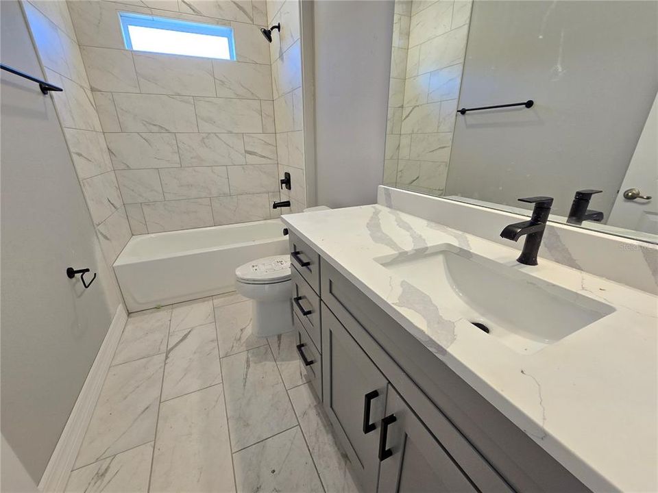 For Sale: $349,000 (4 beds, 3 baths, 1990 Square Feet)