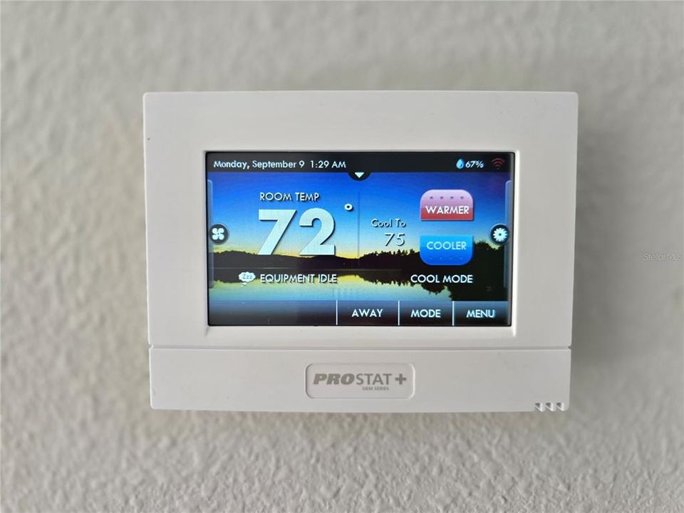 For Sale: $349,000 (4 beds, 3 baths, 1990 Square Feet)