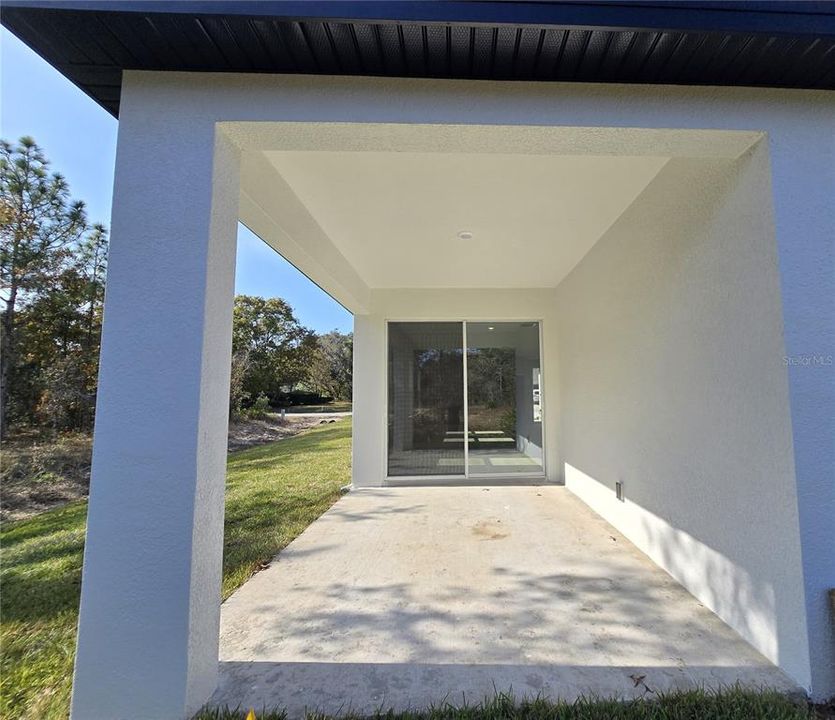 For Sale: $349,000 (4 beds, 3 baths, 1990 Square Feet)