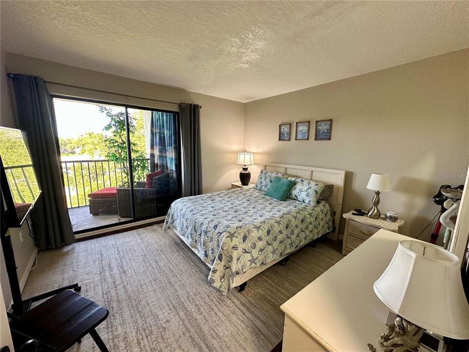 出租: $2,500 (2 贝兹, 2 浴室, 1178 平方英尺)