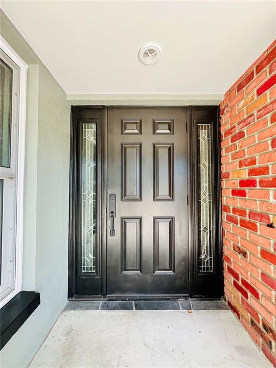 For Sale: $589,000 (3 beds, 2 baths, 1829 Square Feet)