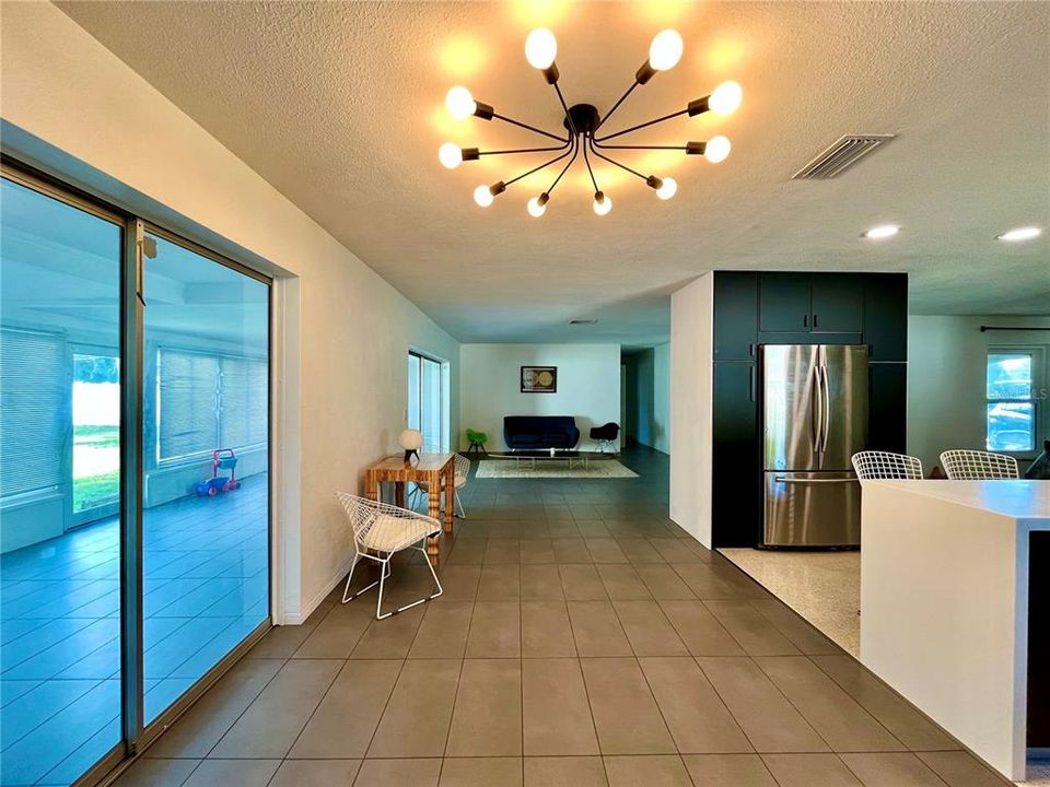 For Sale: $589,000 (3 beds, 2 baths, 1829 Square Feet)