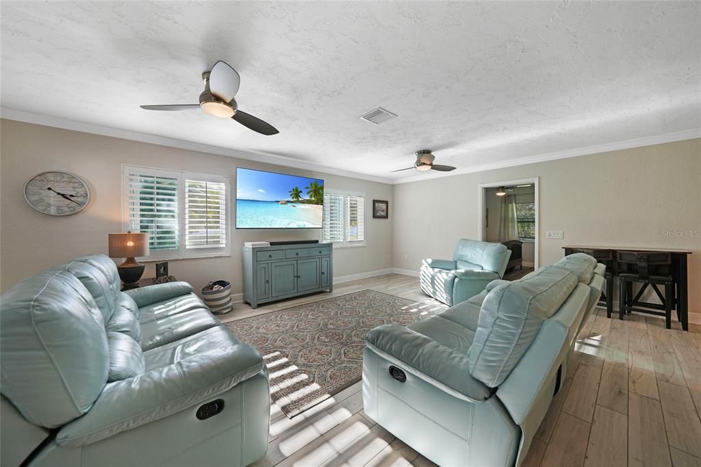 待售: $495,000 (3 贝兹, 2 浴室, 2643 平方英尺)